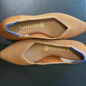 Used Fawn Rothy’s Flats